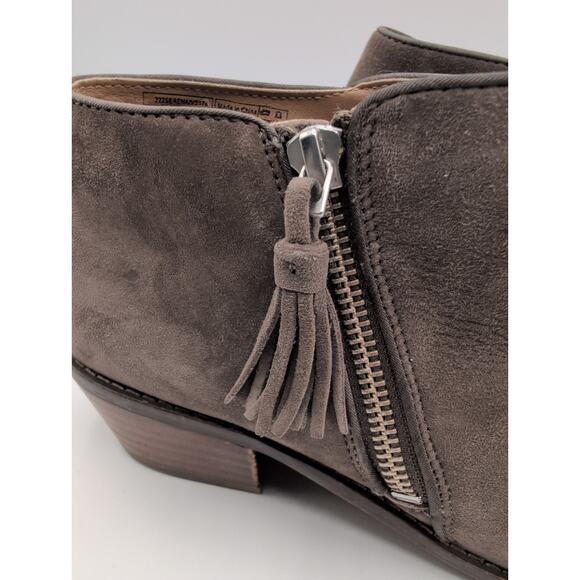 Vionic | Joy Serena Weather Resistant Suede Chelsea Boots with Zipper | 8.5 - Picture 6 of 7